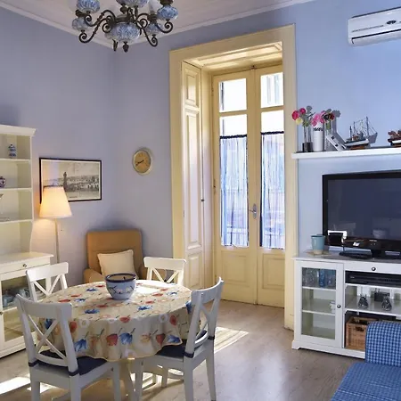 Alojamento de Acomodação e Pequeno-almoço La Dimora Luca Giordano 4*