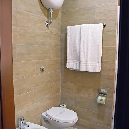 La Dimora Luca Giordano Alojamento de Acomodação e Pequeno-almoço Nápoles