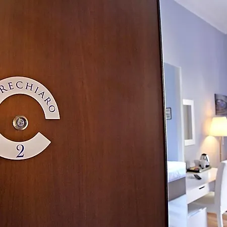Bed & Breakfast La Dimora Luca Giordano Neapel