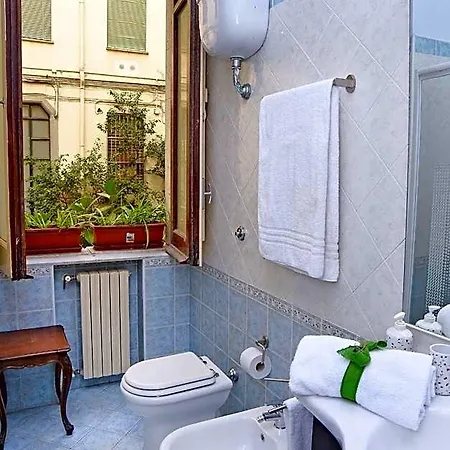 Bed & Breakfast La Dimora Luca Giordano 4*