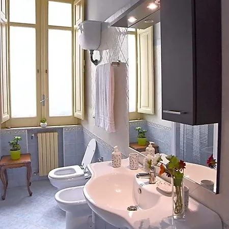 Bed & Breakfast La Dimora Luca Giordano Neapel