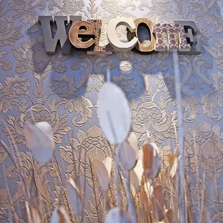 La Dimora Luca Giordano Bed & Breakfast *